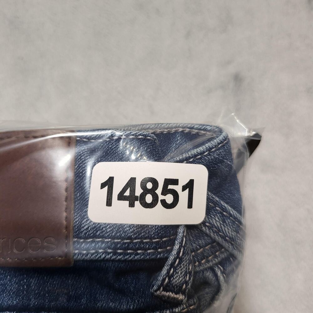 Maurices Jeans Womens 8 Short Blue Bootcut Light Wash Stretch 5-Pocket - Picture 10 of 10